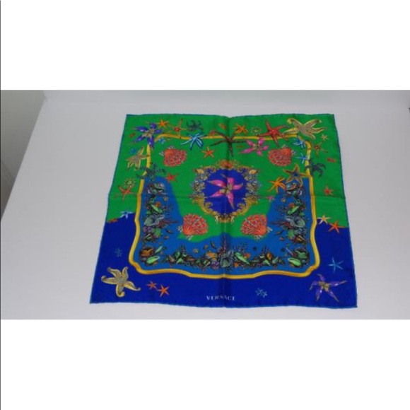 VERSACE TRESOR DE LA MER PRINT SILK SCARF SIZE OS - Picture 12 of 12